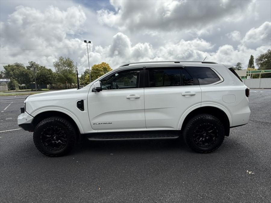 2022 Ford Everest UB Platinum SUV Image 6