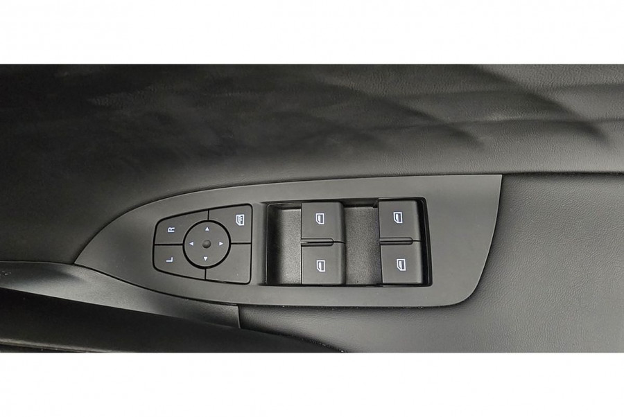 2024 MY24.5 MG HS AS33 Vibe SUV Image 10