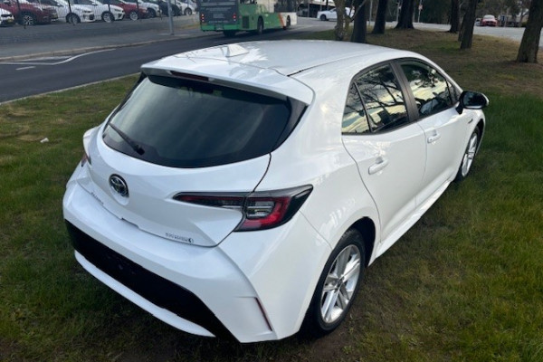 2021 MYil Toyota Corolla ZWE211R Ascent Sport Hybrid Hatch Image 5