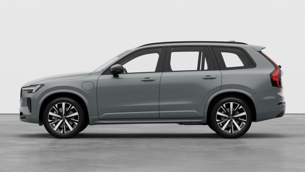 2026 Volvo XC90 L Series Plus T8 Plug-in Hybrid Dark SUV image 2