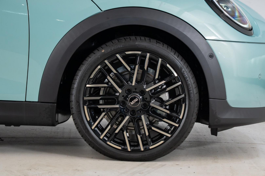2025 MINI Cooper F65 C Favoured Hatch