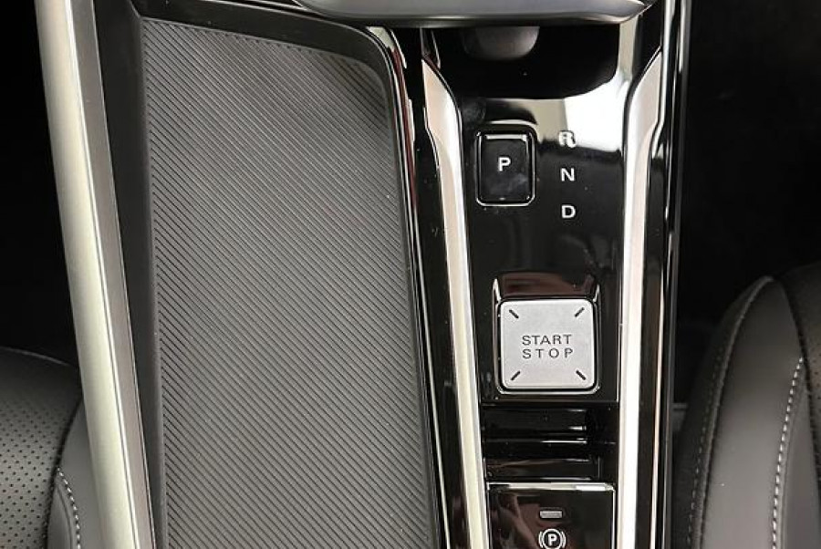 2024 MY24.5 MG ZS ZS32 Essence Hybrid+ SUV Image 11