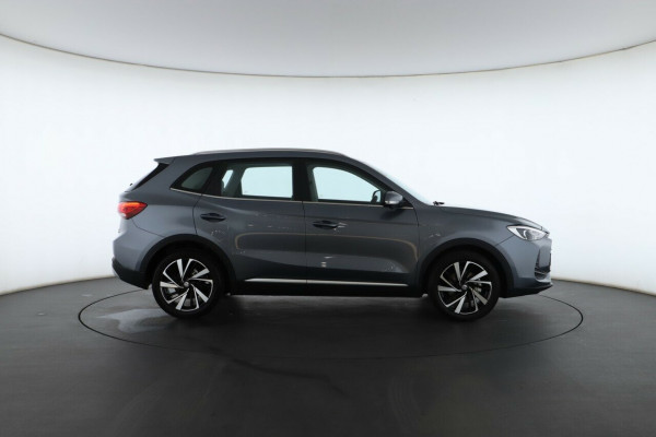 2025 MG ZS ZS32 Essence Hybrid+ SUV Image 2