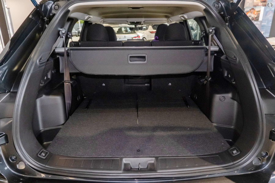 2025 Mitsubishi Outlander ZM LS SUV Image 10