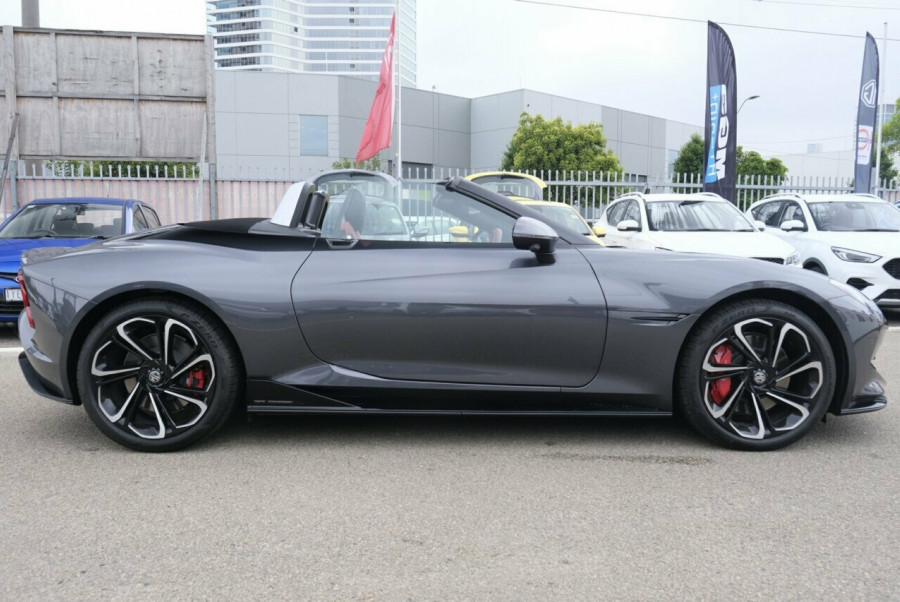2024 MY24.5 MG Cyberster EC32  Convertible Image 16