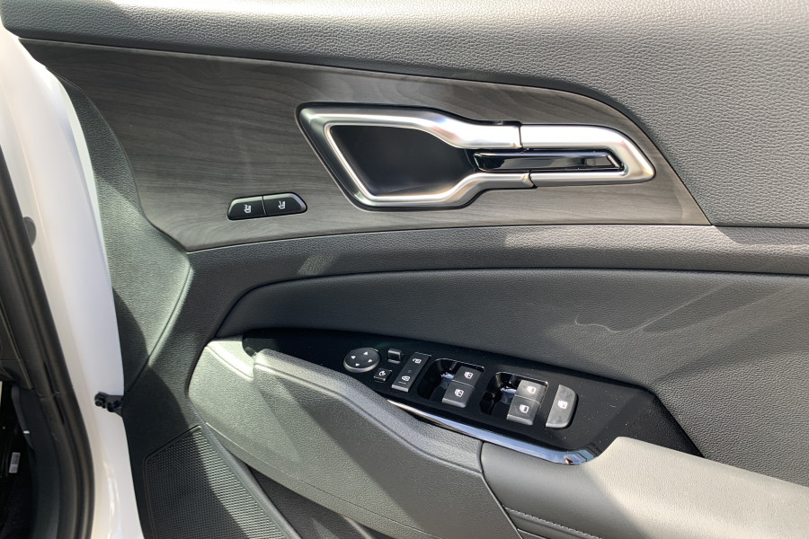 2025 Kia Sportage NQ5 HEV GT-Line SUV Image 14