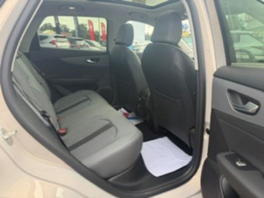 2025 MG MGS5 EV ZS3EM Essence 62 SUV Image 15