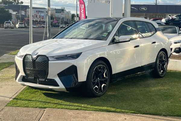 2022 BMW I20-    IX   I20 I20 xDrive40 Sport SUV