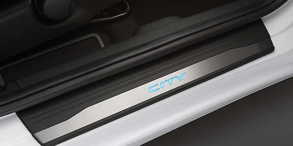 <img src="Door Sill Garnish