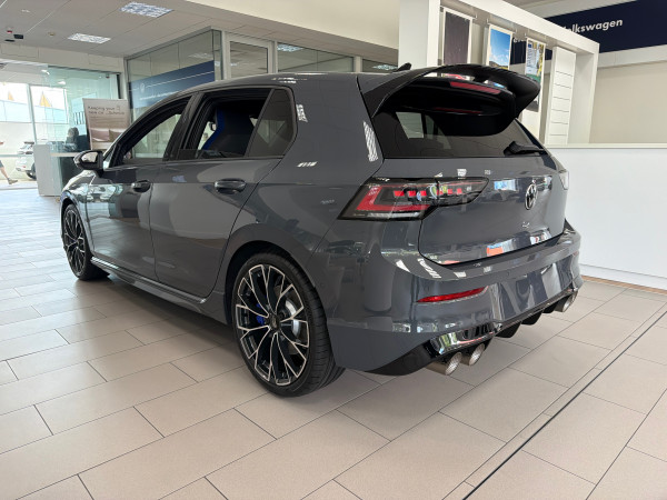 2026 Volkswagen Golf 8.5 R Hatch image 2