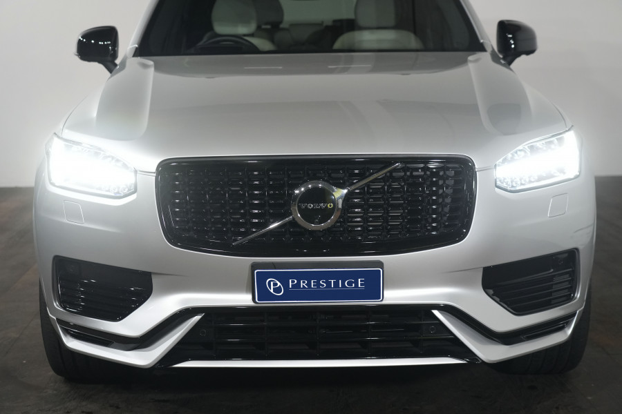 2021 Volvo XC90 L Series T8 Recharge SUV Image 3