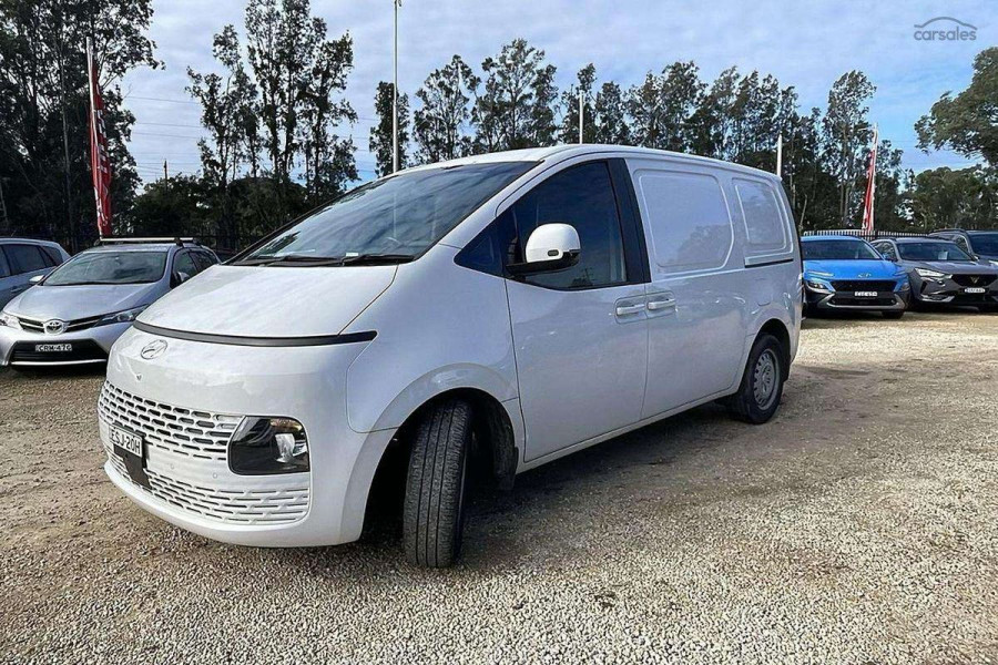 2022 Hyundai Staria Load US4.V1  Van Image 3