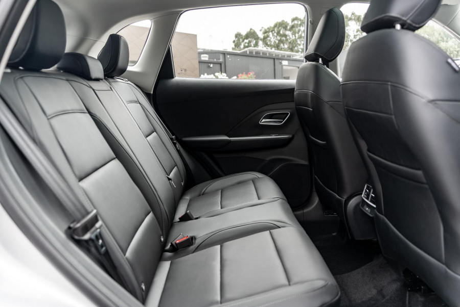 2025 MG ZS ZS32 Essence SUV Image 11