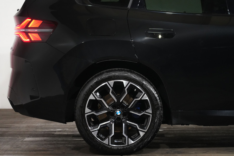 2025 BMW X3 30e xDrive SUV Image 6