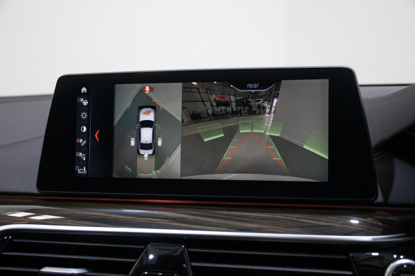 2018 BMW 5 Series 30d Luxury Line Sedan Image 24