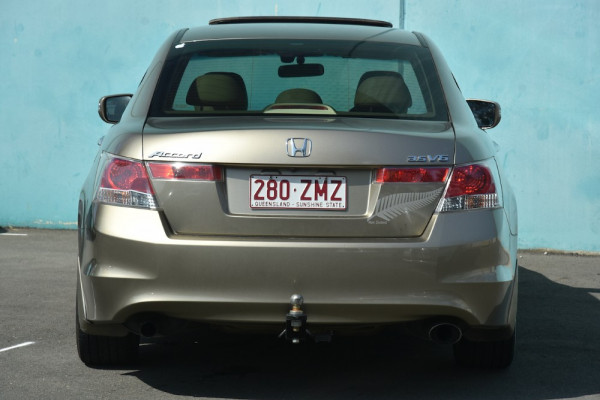 2008 Honda Accord 8th Gen V6 Sedan Image 4
