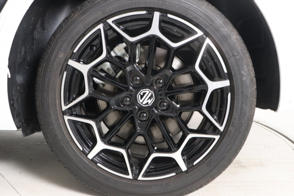 2026 MG MG4 AH4E Essence 64 Hatch Image 15