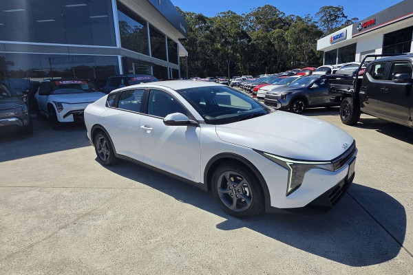 2026 Kia K4 CL4m S Sedan Image 11