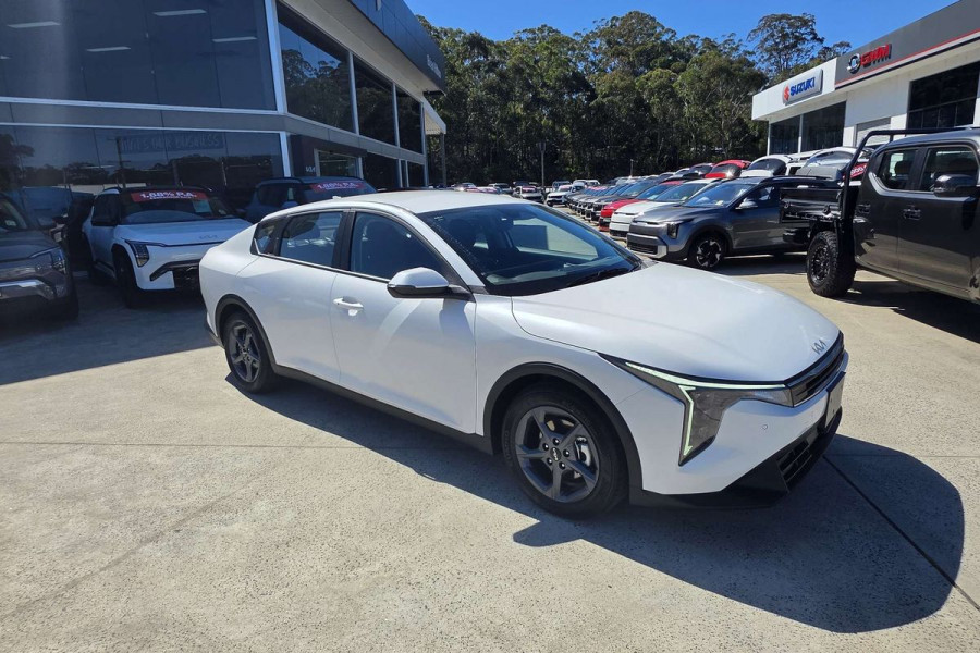 2026 Kia K4 CL4m S Sedan Image 11