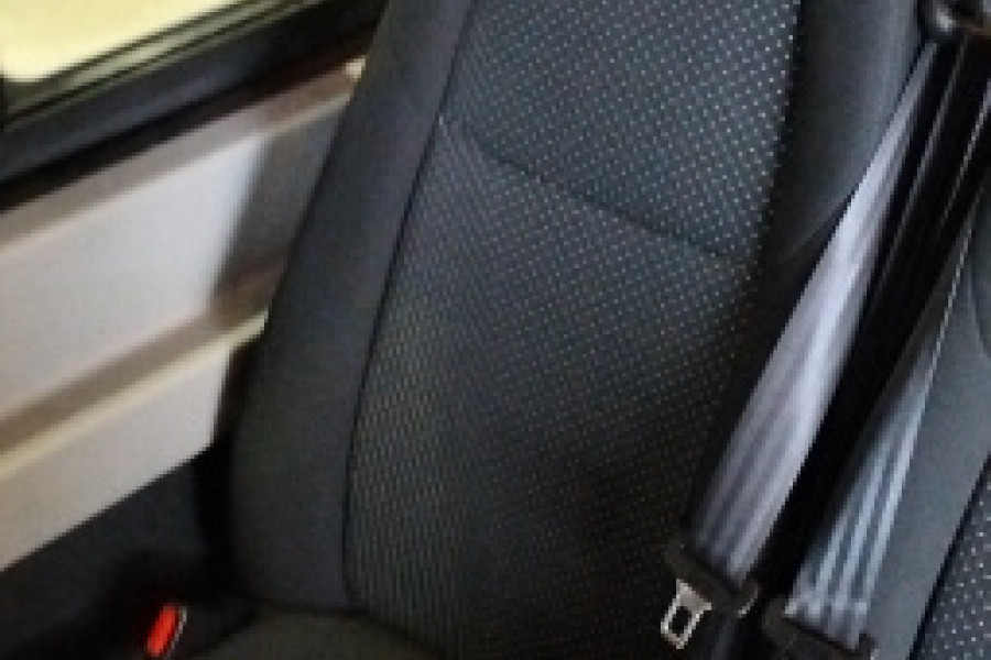 2024 LDV Deliver 9  11-Seat Bus Image 16