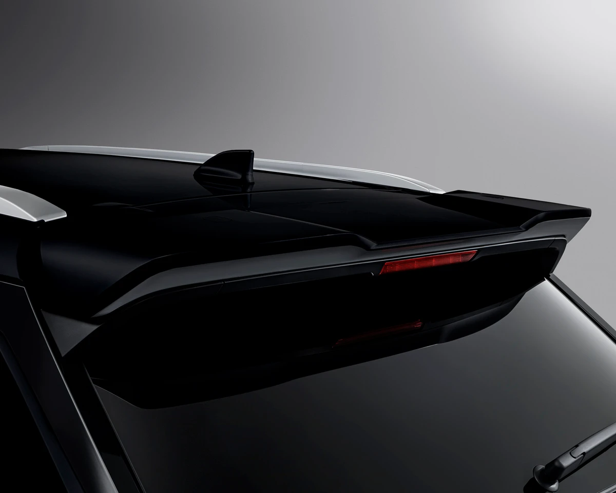 Dynamic Tailgate Spoiler, Black Mica