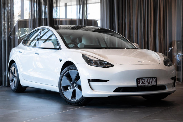 Tesla Model 3 Rear-Wheel Drive (No Series)
