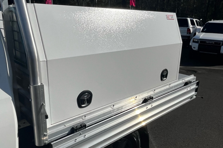 2024 Toyota HiLux GUN126R SR Cab Chassis Image 8