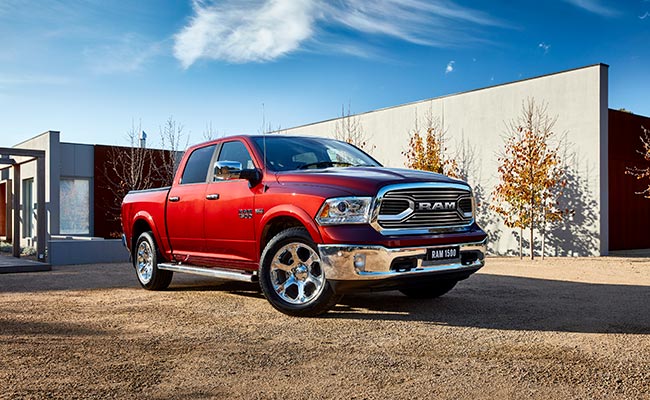 1500 Laramie V8 Hemi RAM 1500 LARAMIE 4X4 CREW CAB