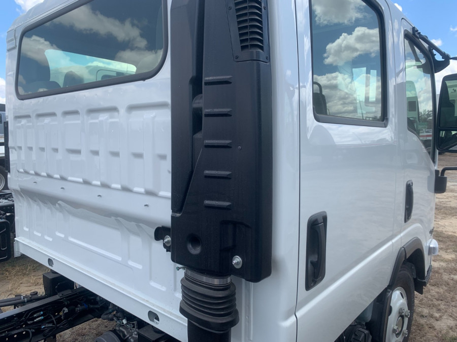 2026 Isuzu  NNR 45-150 DT C34 Cab Chassis Image 6