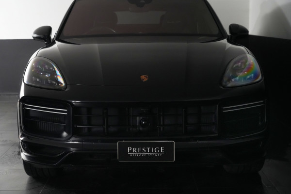 2022 Porsche Cayenne Turbo GT Coupe Image 21
