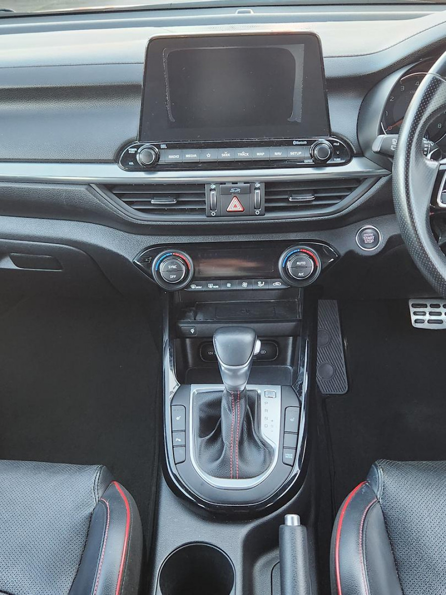 2020 MY1  Kia Cerato BD GT Hatch Image 14