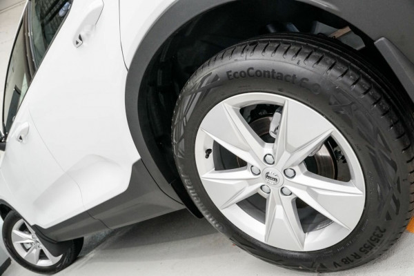 2025 MY26 Volvo XC40 XZ Plus B4 SUV Image 4