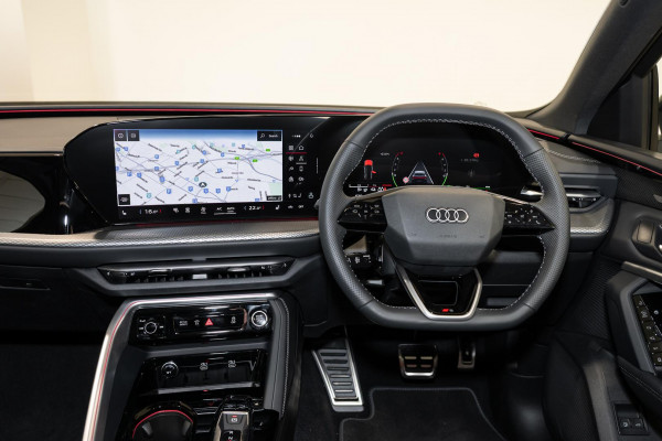 2026 Audi Q5 e-hybrid 270kW SUV image 7
