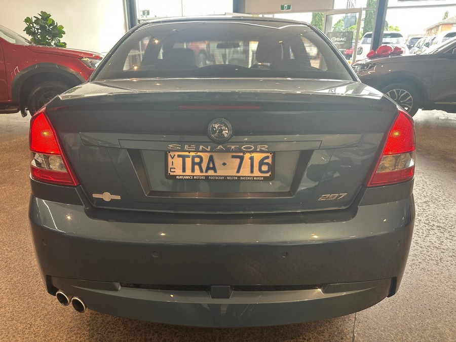2005 HSV Senator Z  Sedan Image 5