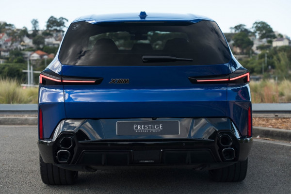 2023 BMW XM V8 Hybrid SUV Image 5