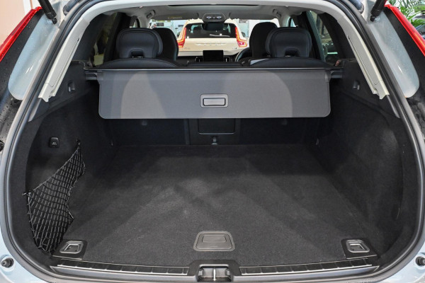 2026 Volvo XC60 UZ Plus B5 Bright SUV Image 8