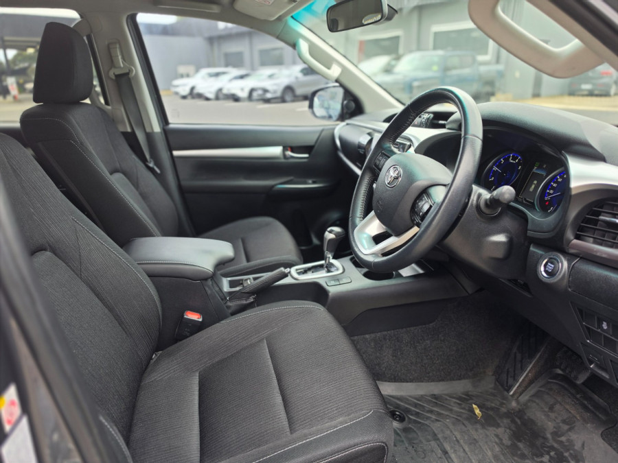2019 Toyota HiLux  SR5 Dual Cab Ute Image 14