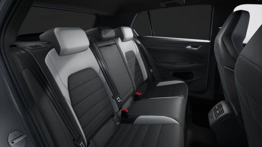 2026 Volkswagen Golf 8.5 110TSI R-Line Hatch Image 12