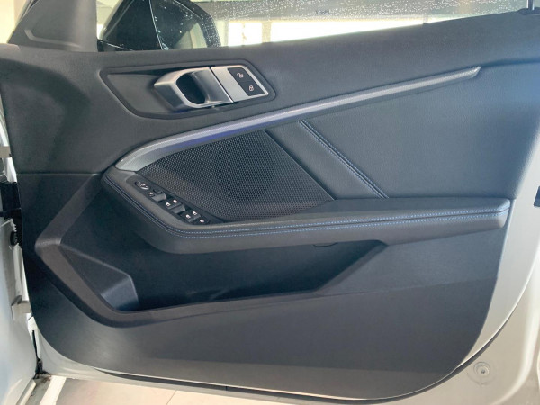 2021 BMW 1 Series F40 118i M Sport Hatch image 10