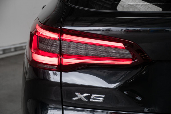 2022 BMW X5 G05 xDrive30d M Sport SUV image 24