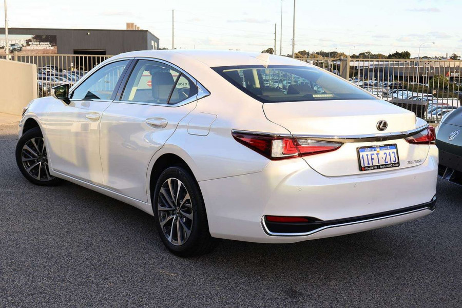 2024 Lexus ES AXZA10R ES250 Luxury Sedan Image 2