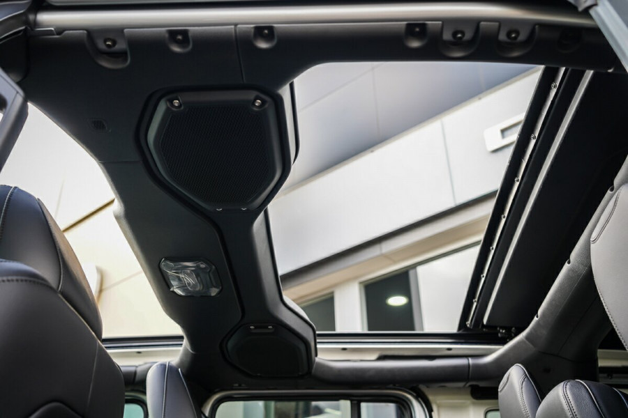 2023 Jeep Wrangler JL Unlimited Overland SUV Image 30
