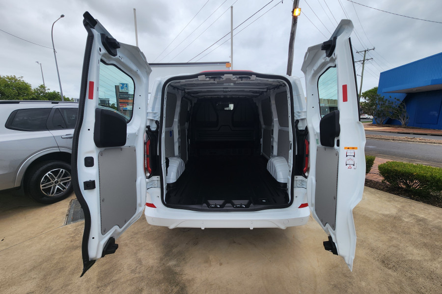 2024 MY24.50 Ford Transit Custom AV Sport SWB Van Image 6