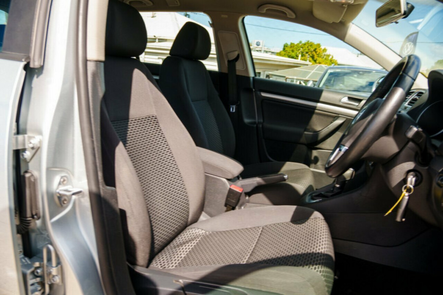 2013 MY13.5 Volkswagen Golf VI 77TDI Trendline Wagon Image 16