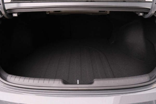 2026 Hyundai i30 CN7.V4 Hybrid Sedan Image 10