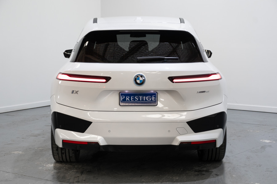 2024 BMW iX xDrive40 Sport SUV Image 9