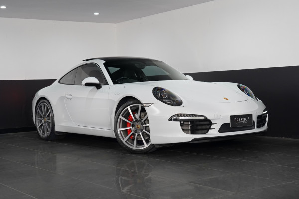 2015 Porsche 911 Carrera S Coupe Image 12