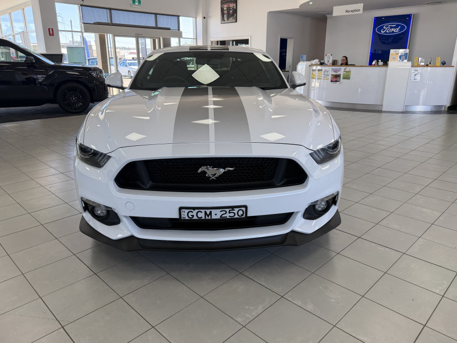 2017 Ford Mustang FM GT Coupe Image 2