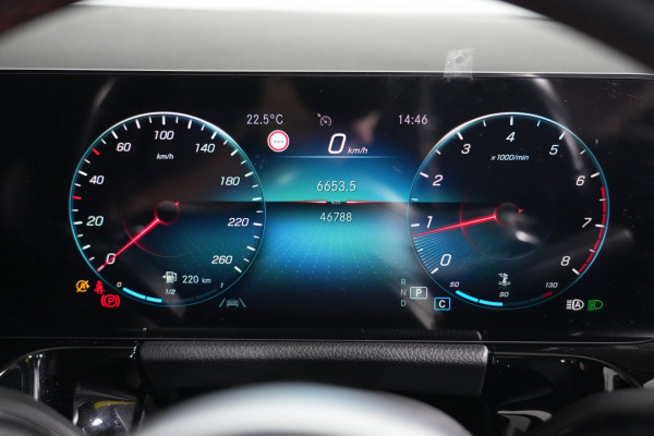 2021 Mercedes-Benz B180 Hatch image 15