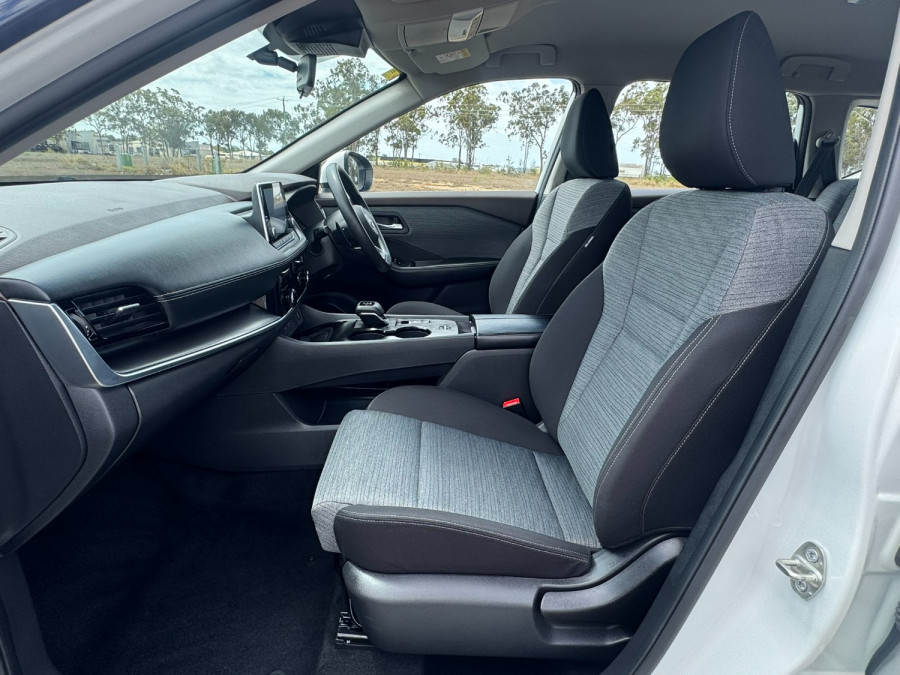 2024 MY25 Nissan X-Trail T33 ST SUV Image 14